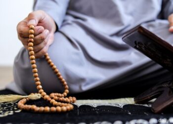 Tasbih: Islamic Prayer Beads for Dhikr and Remembrance