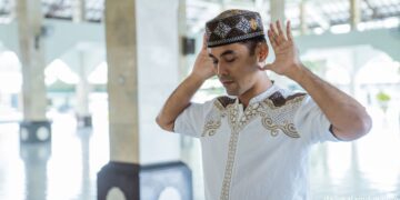 Takbir: Allahu Akbar in Prayer and Eid Celebrations